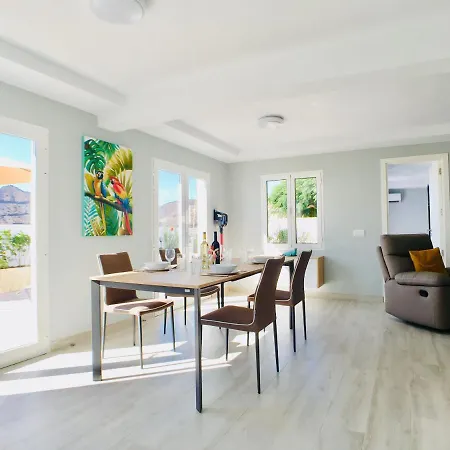 Casa Solaris At Anfi With Private Terrace, Pool & Netflix Semesterbostad